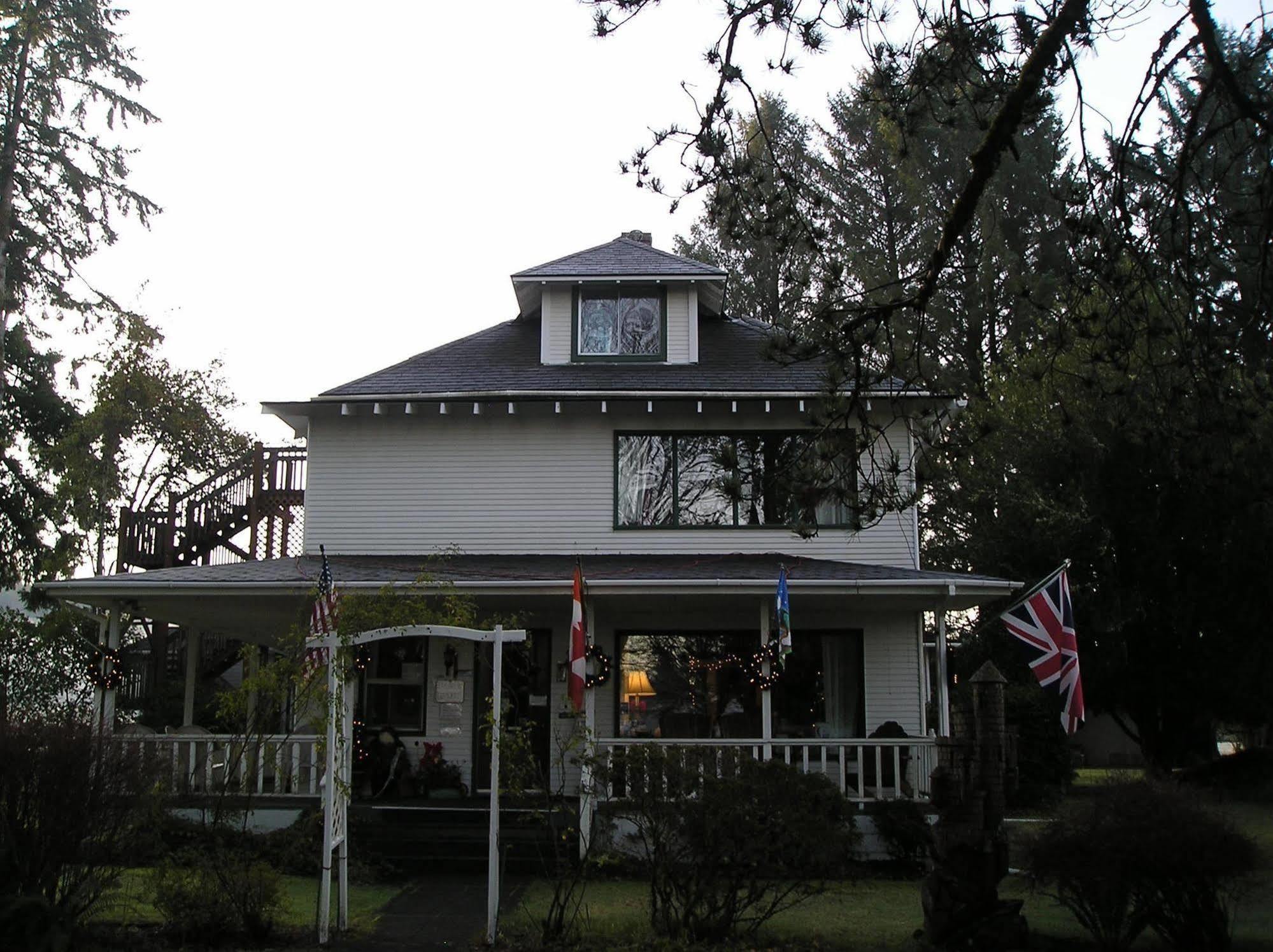 Miller Tree Inn Форкс Екстериор снимка