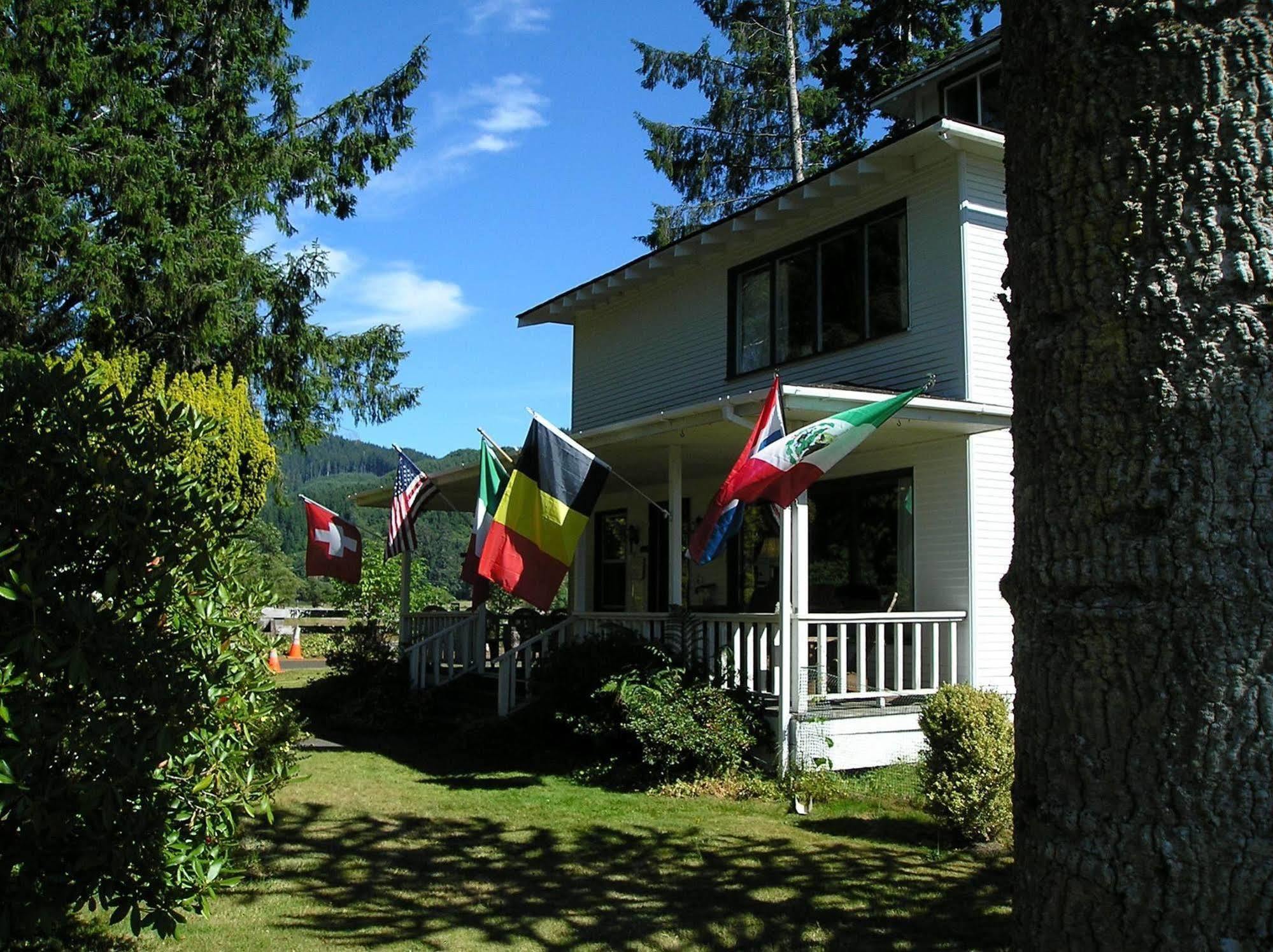 Miller Tree Inn Форкс Екстериор снимка